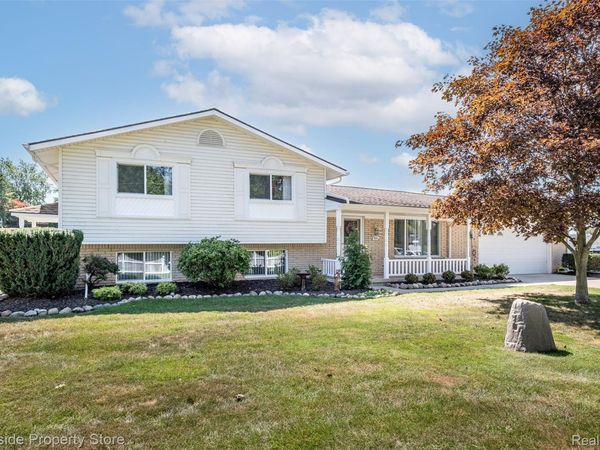 841 Driburg Drive , Commerce Township, Mi 48390