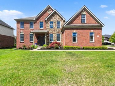 50371 LANGLEY Drive , Novi, Mi 48374