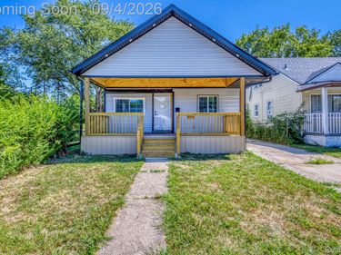 8076 Stahelin Avenue, Detroit, Mi 48228