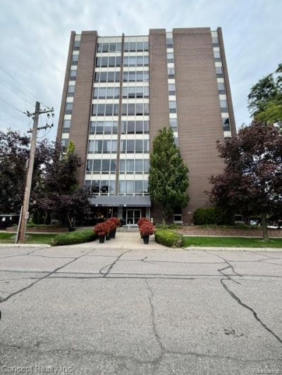 20 Chestnut Street, Unit 602, Wyandotte, Mi 48192 Main Photo