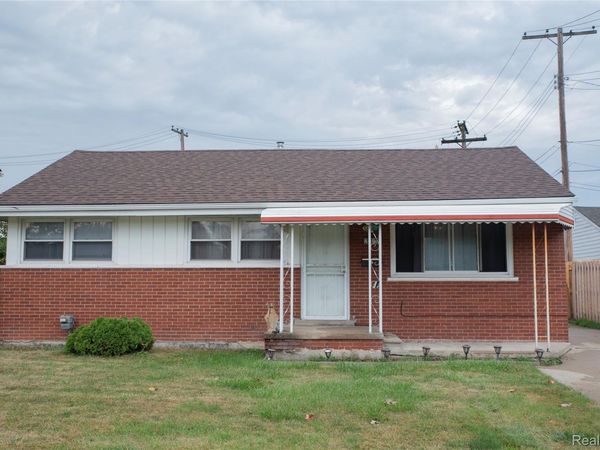 20021 Martin Road , St Clair Shores, Mi 48081