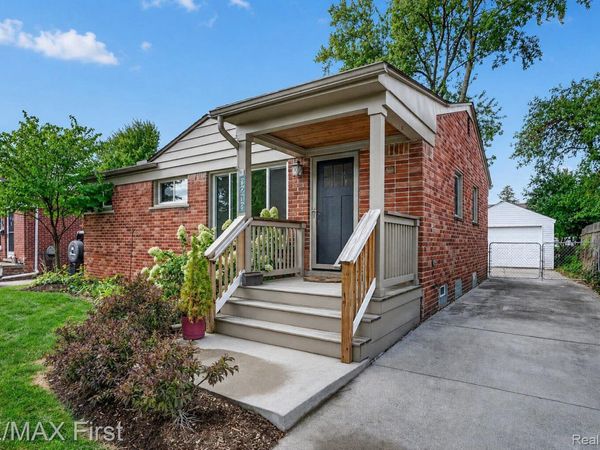 3213 Maplewood Avenue, Royal Oak, Mi 48073