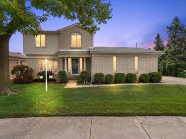 46636 E Oakwood Drive , Unit 55, Macomb Township, Mi 48044
