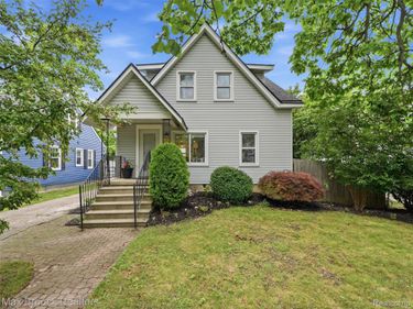 1216 W Windemere Avenue, Royal Oak, Mi 48073