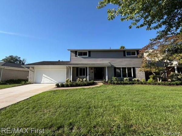 971 Canterbury Road , Grosse Pointe Woods, Mi 48236