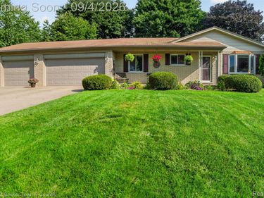 6282 Peach Drive, Independence Township, Mi 48346