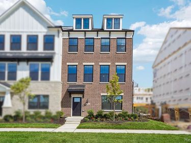 44040 Oakmont Drive, Plymouth Township, Mi 48170