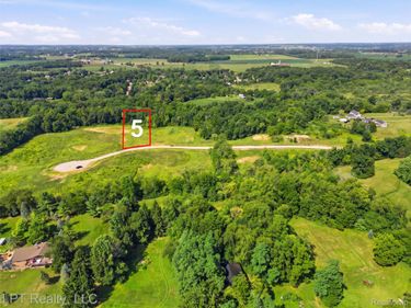 9571 CREEKSIDE Drive , Saline Township, Mi 48176