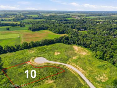 9557 CREEKSIDE Drive , Saline Township, Mi 48176