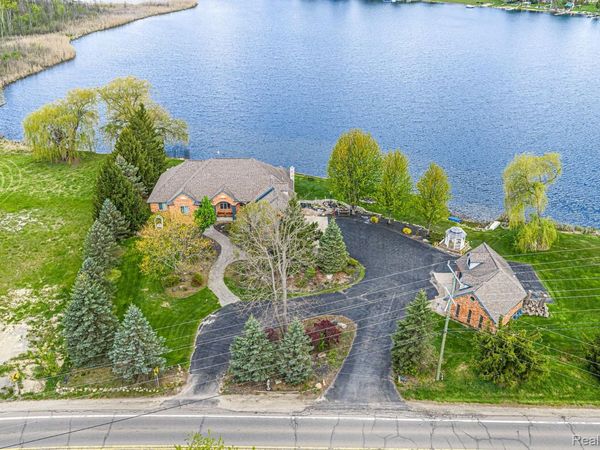 2440, 2480, 2400 S Baldwin Road , Orion Township, Mi 48360