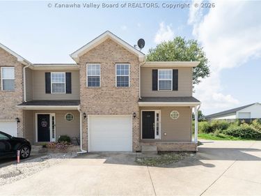 159 Midland Trail, Hurricane, WV 25526