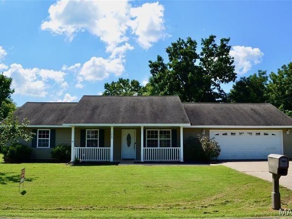 1449 Bloomfield Street , Oran, MO 63771