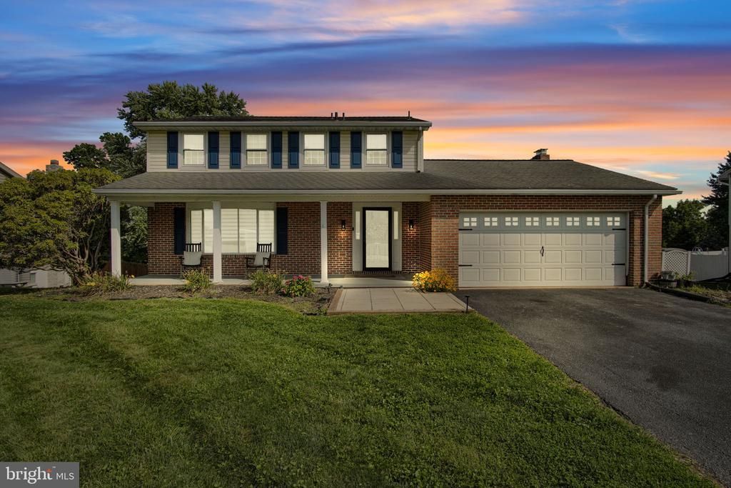 254 NOLLYN DRIVE , DALLASTOWN, PA 17313