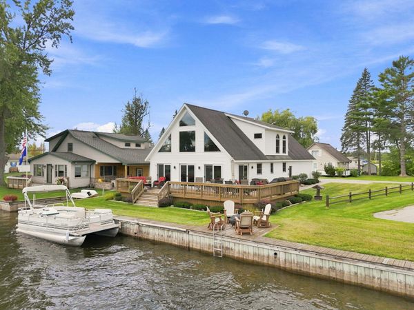 106 Holt Drive, Houghton Lake, MI 48629