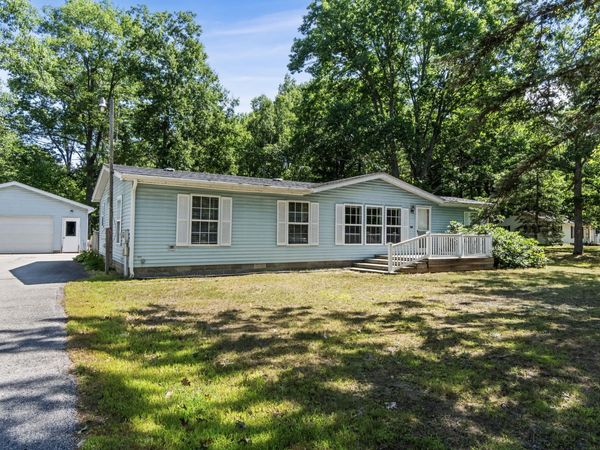 4735 Forest Trail, Indian River, MI 49749