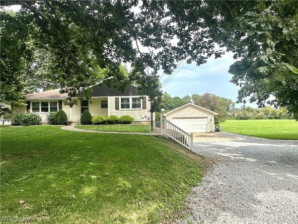 314 E Center Street , Smithville, OH 44677