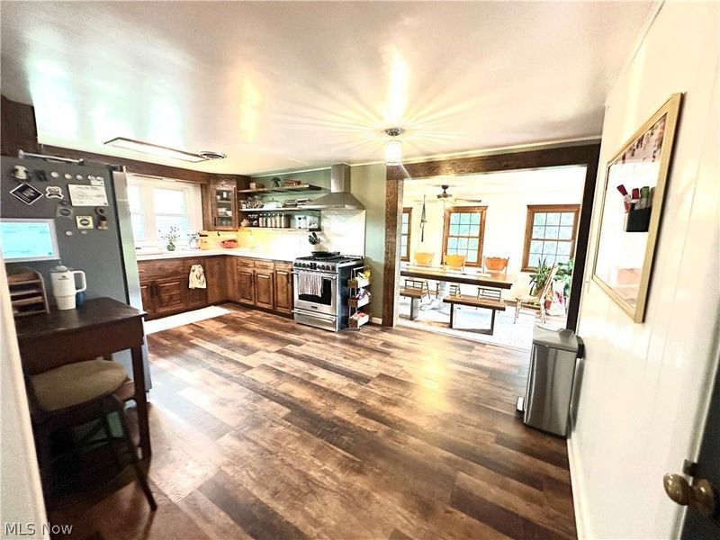 314 E Center Street, Smithville, OH 44677 Photo 3
