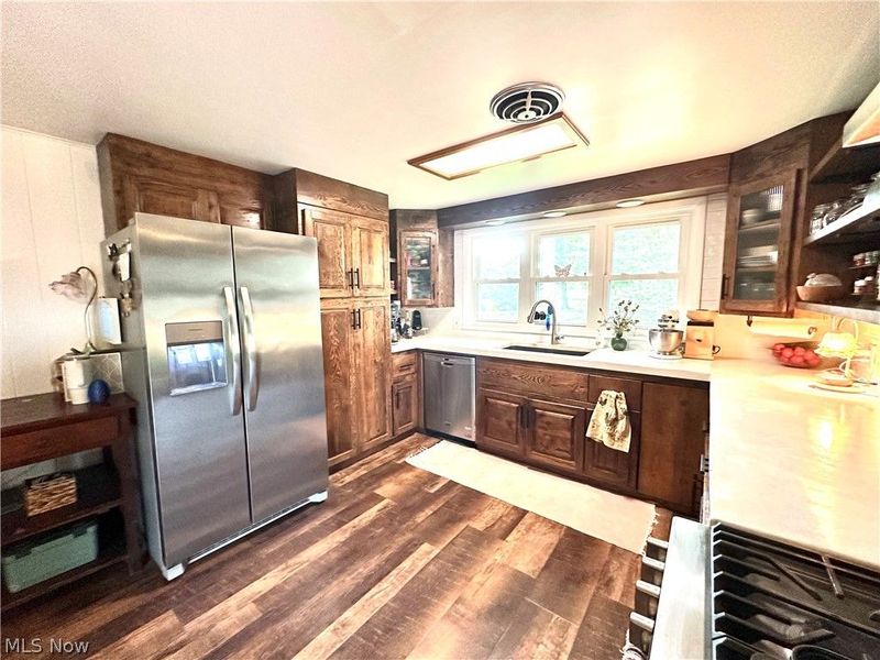 314 E Center Street, Smithville, OH 44677 Photo 4