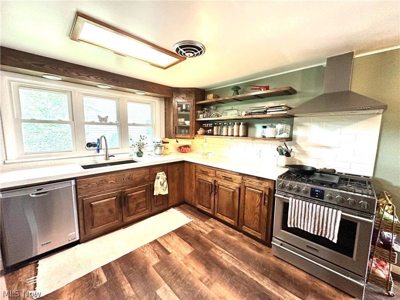 314 E Center Street, Smithville, OH 44677 Photo 5