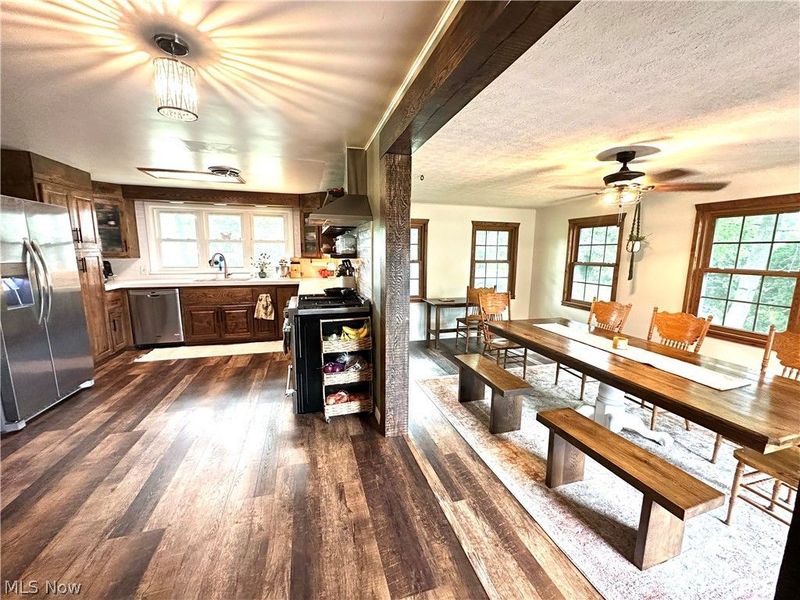 314 E Center Street, Smithville, OH 44677 Photo 7