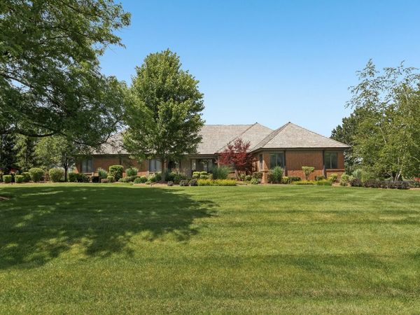 1960 Abbotsford Drive , Inverness, IL 60010