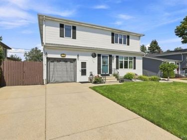 178 Autumnwood Drive, Buffalo, NY 14227