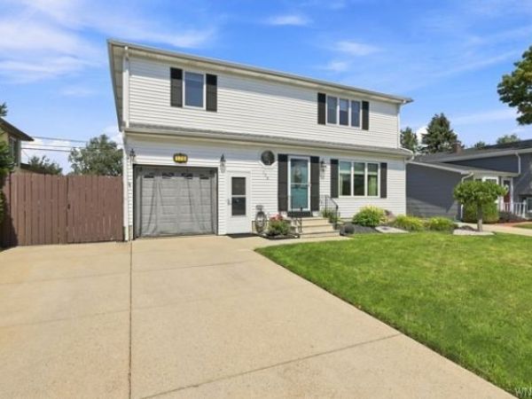 178 Autumnwood Drive, Buffalo, NY 14227