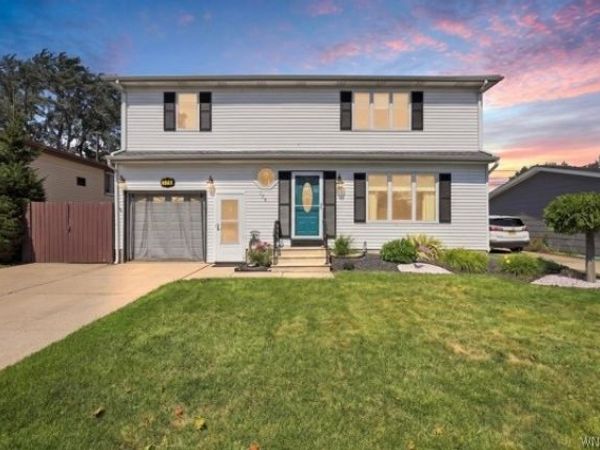 178 Autumnwood Drive, Buffalo, NY 14227