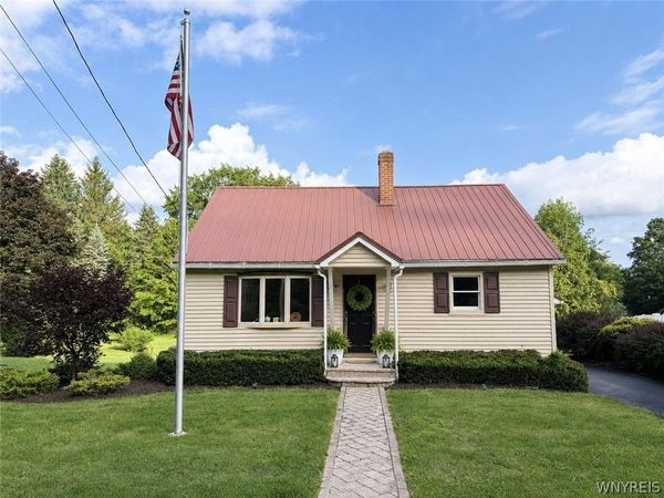 27 Prospect Street , Fillmore, NY 14735