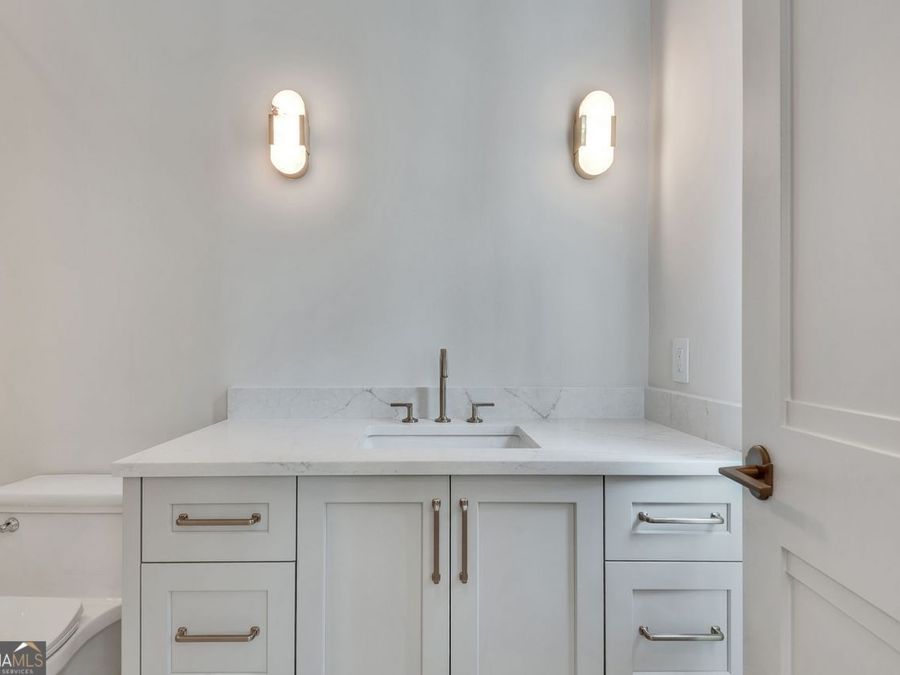 Property Image 102