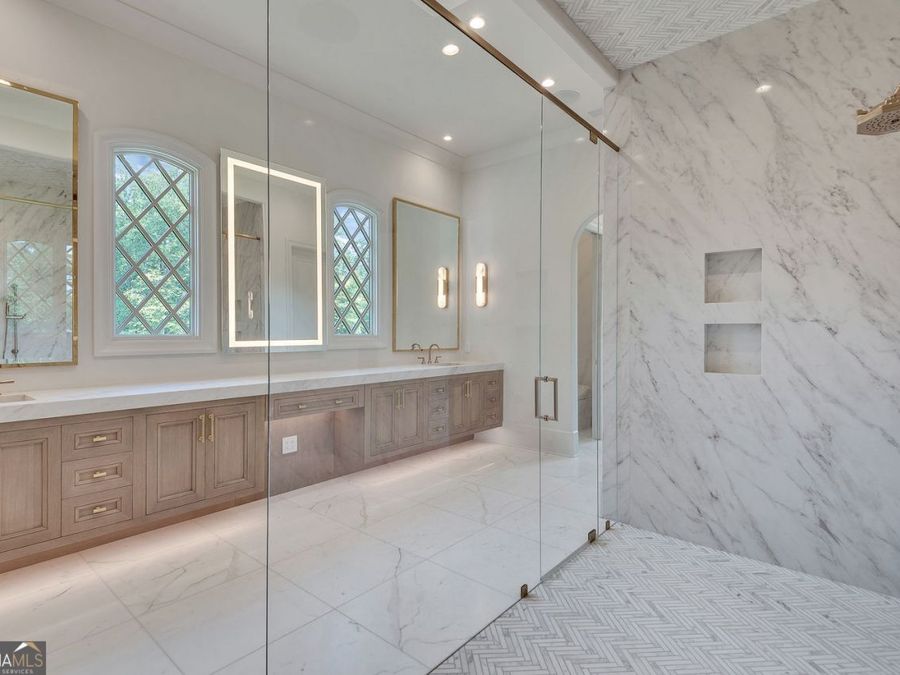 Property Image 76