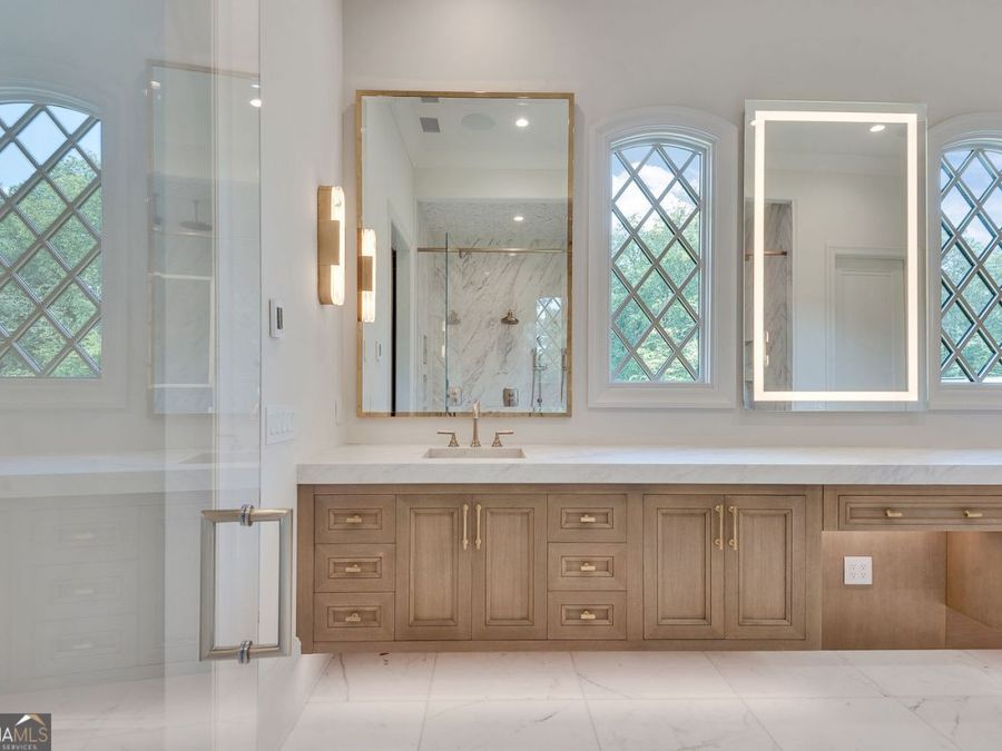 Property Image 77