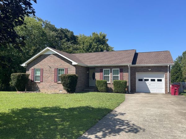 1327 Gip Manning Rd , Clarksville, TN 37042