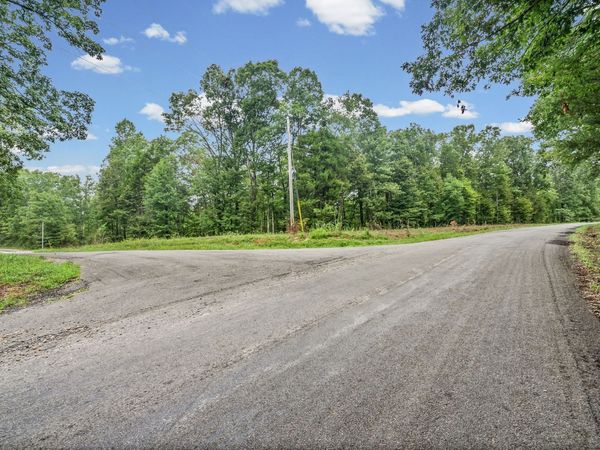 3 Freeman Fielder Rd , Stewart, TN 37175