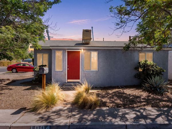 1004 Santa Fe Avenue SW, Albuquerque, NM 87102
