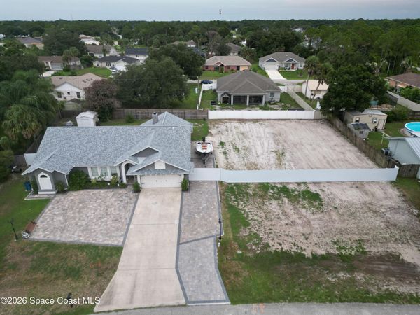 1319 Whaling Avenue SE , Palm Bay, FL 32909