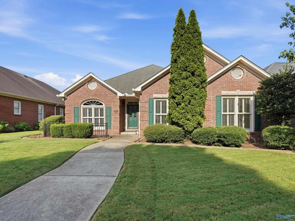 1003 Danbury Lane, Decatur, AL 35601
