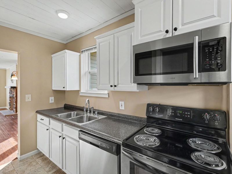 107 E 3rd Street, Silver Grove, KY 41085 Photo 8
