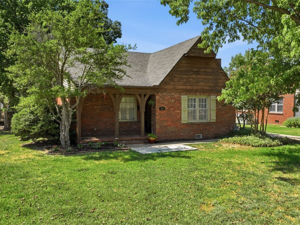 1134 S Oswego Avenue , Tulsa, OK 74112