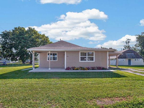504 East Street, New Virginia, IA 50210