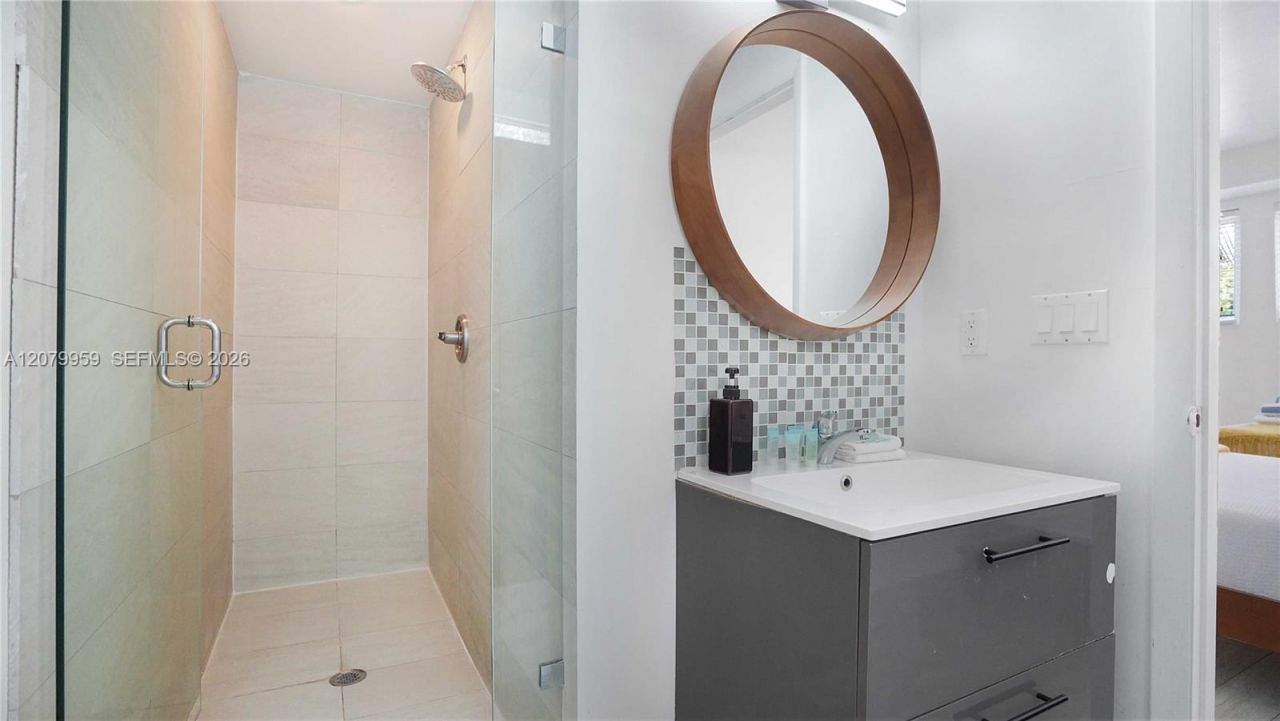 1321 15th, Miami Beach, FL 33139 Photo