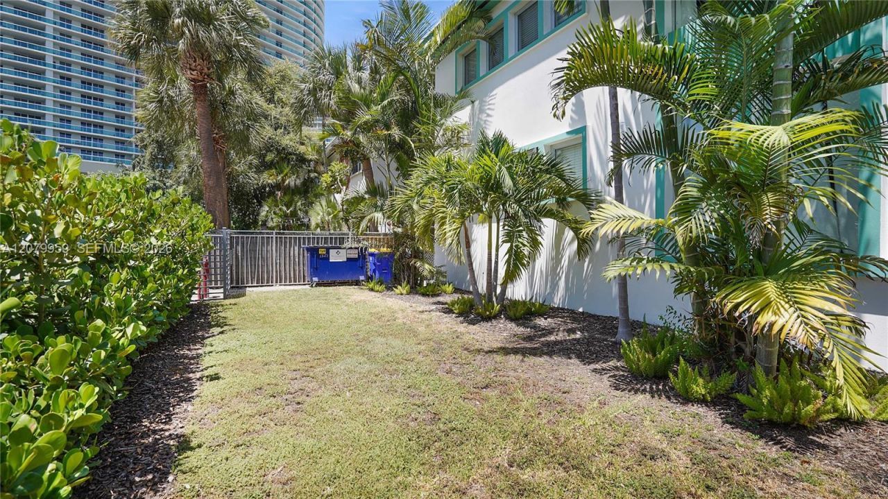 1321 15th, Miami Beach, FL 33139 Photo