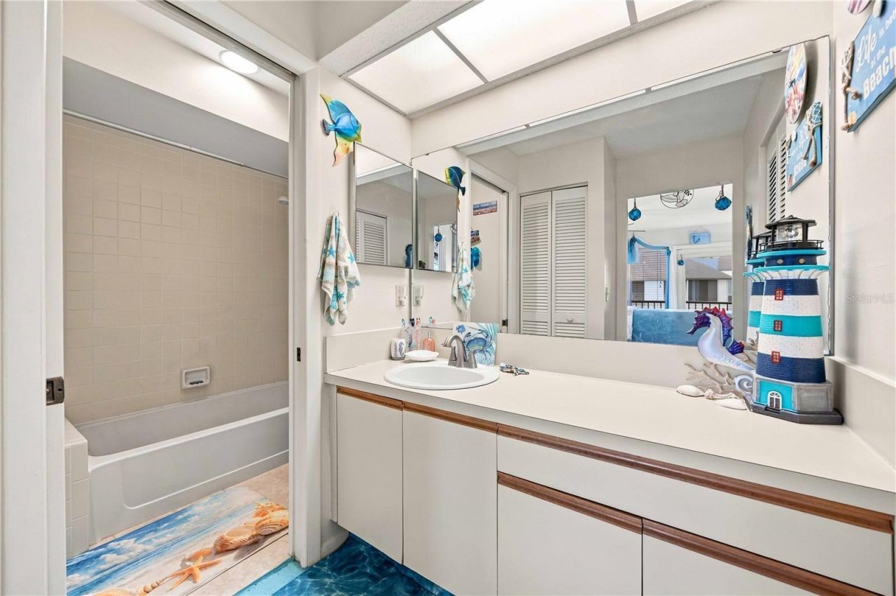 259 Fenwick Drive, Unit 40, Venice, FL 34285 Photo