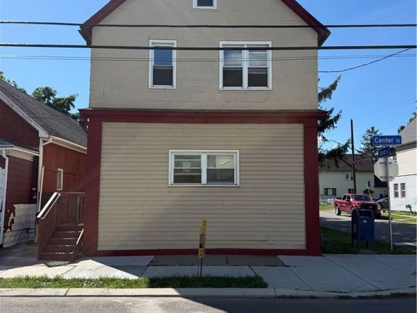 189 Center Street , Lackawanna, NY 14218