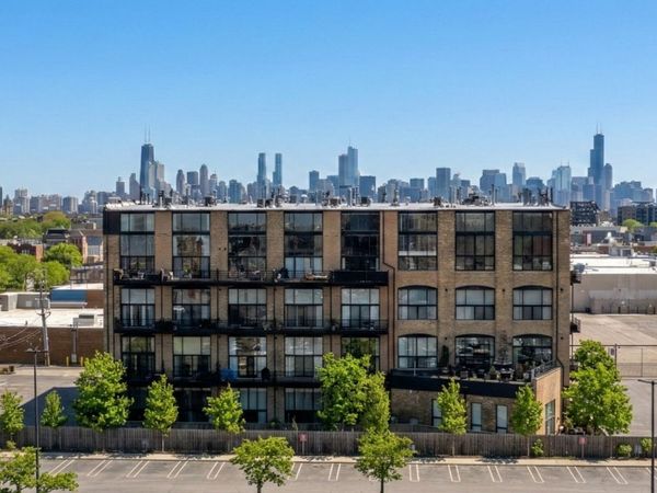 2614 N Clybourn Avenue , Unit 301, Chicago, IL 60614