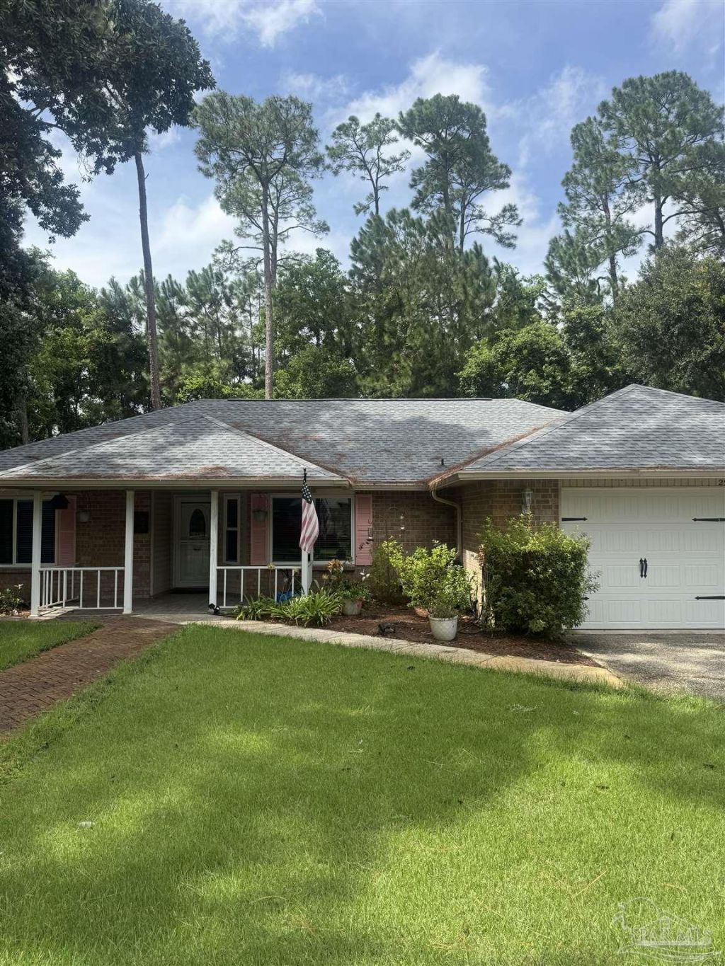 2908 Coral Strip Pkwy, Gulf Breeze, FL 32563 Main Photo