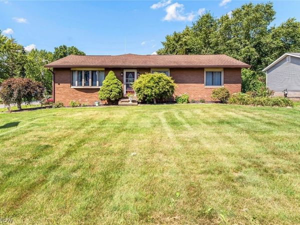 139 Pontius Road , Mogadore, OH 44260