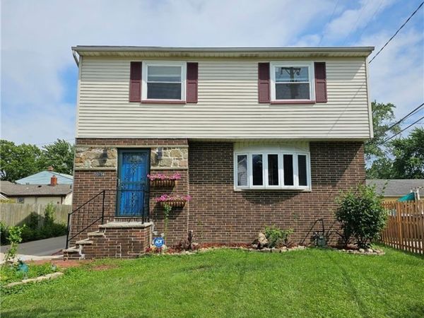 33158 Lakeshore Boulevard , Eastlake, OH 44095