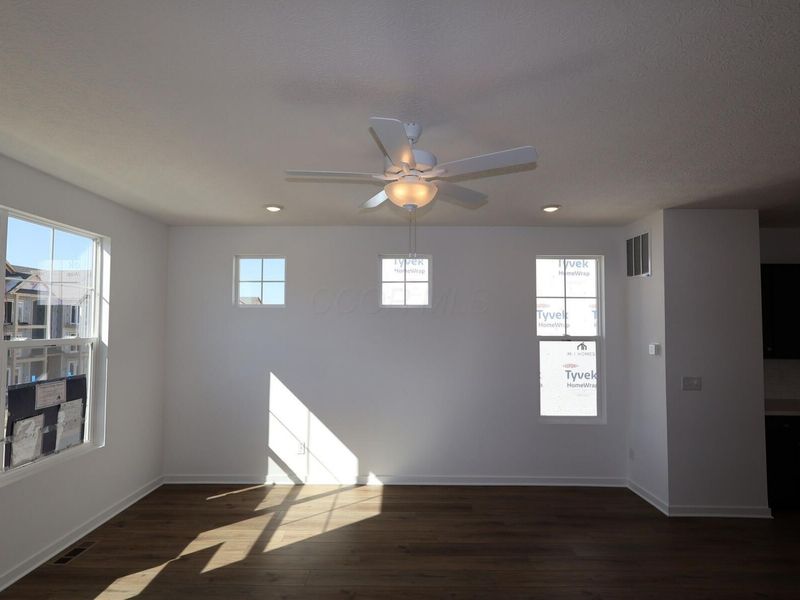 9224 Mount Drum Alley, Reynoldsburg, OH 43068 Photo 3