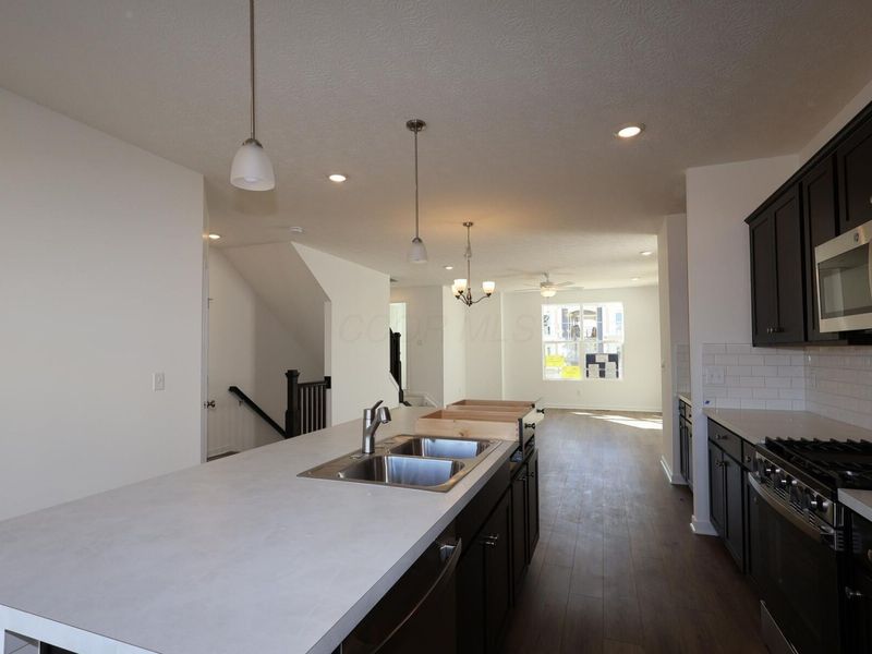 9224 Mount Drum Alley, Reynoldsburg, OH 43068 Photo 6
